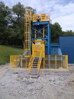 Escape Hoist with Fan on Split Shaft